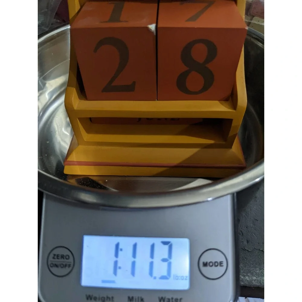 HALLMARK Wood Tabletop Desk Perpetual Calendar Golf Club